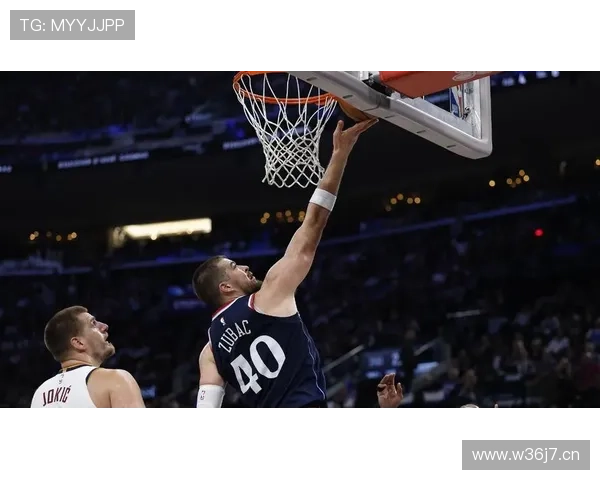 快船新援38分险胜掘金穆雷失